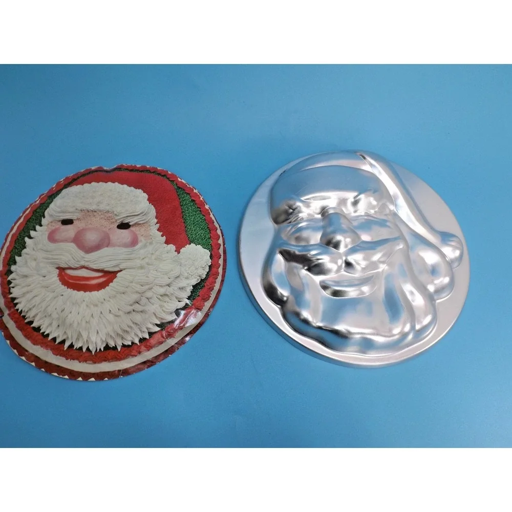 Vintage 1977 Wilton Santa Claus Cake Pan Multi Pan insert.  Christmas Cakes!